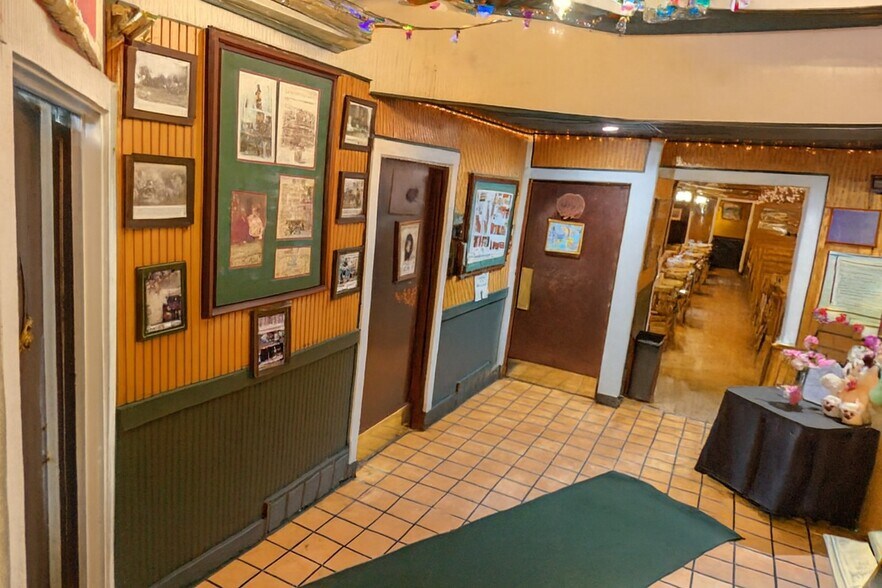 More Photos Of 9362 Old Bustleton Ave, Philadelphia Restaurant For Sale