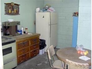 More Photos Of 517 Southfield Rd, Lincoln Park Auto Repair For Sale