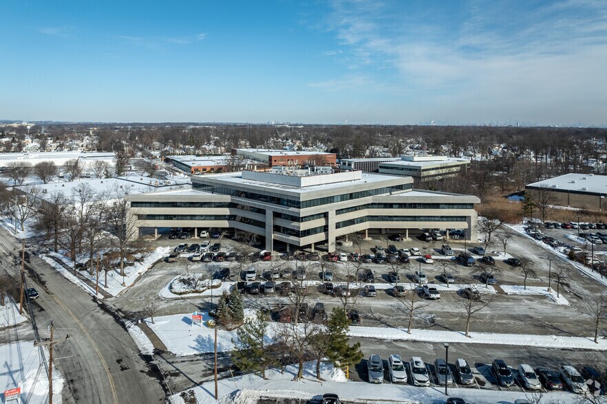 More Photos Of 20 Commerce Dr, Cranford Unknown For Lease