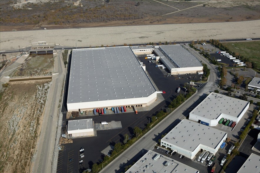 More Photos Of 5301 Rivergrade Rd, Irwindale Refrigeration Cold Storage For Lease