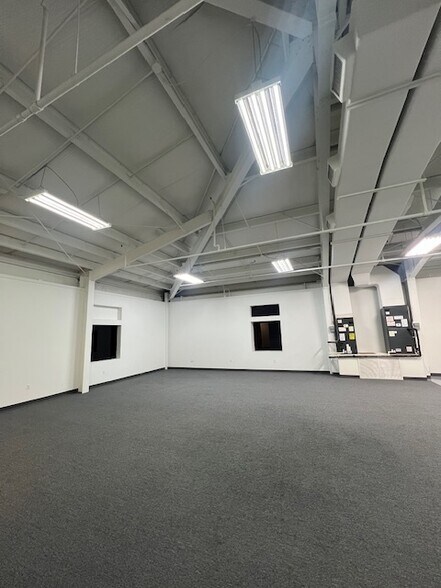 More Photos Of 1230 N US Highway 1, Ormond Beach Flex For Lease