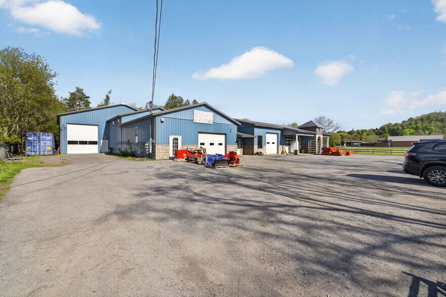 More Photos Of 8 State Route 31, Jordan Storefront Retail Office For Sale