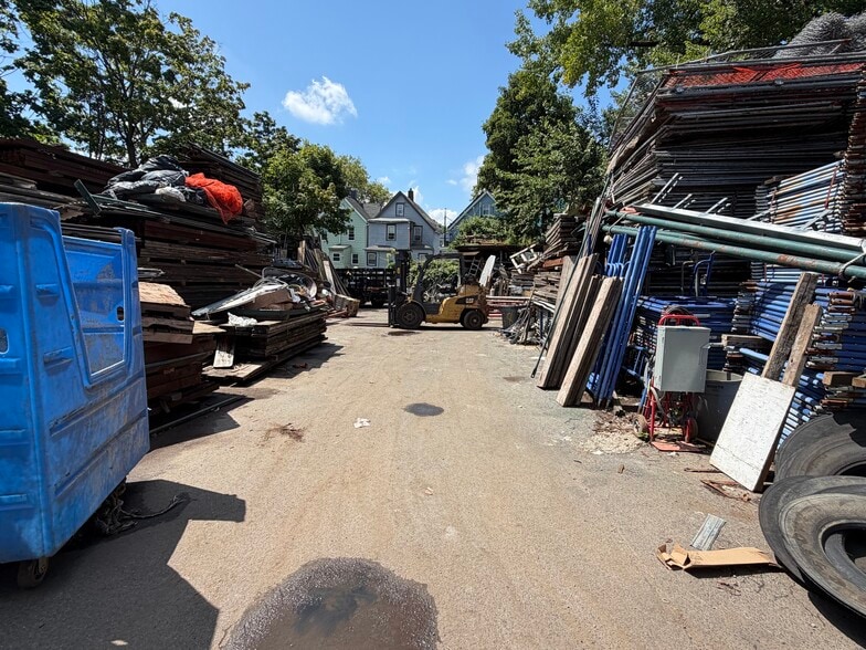 More Photos Of 150-158 E 3rd St, Mount Vernon Warehouse For Sale