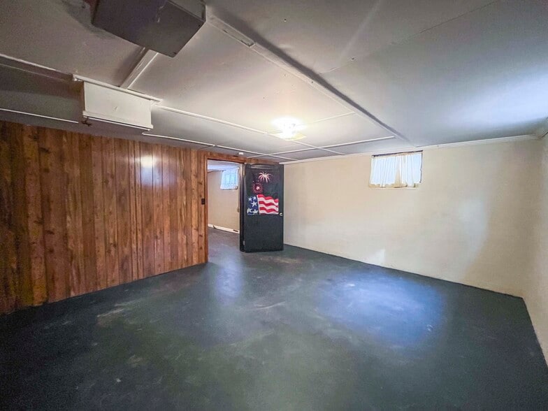 More Photos Of 1001 E Lynchburg Salem Tpke, Bedford Office For Sale