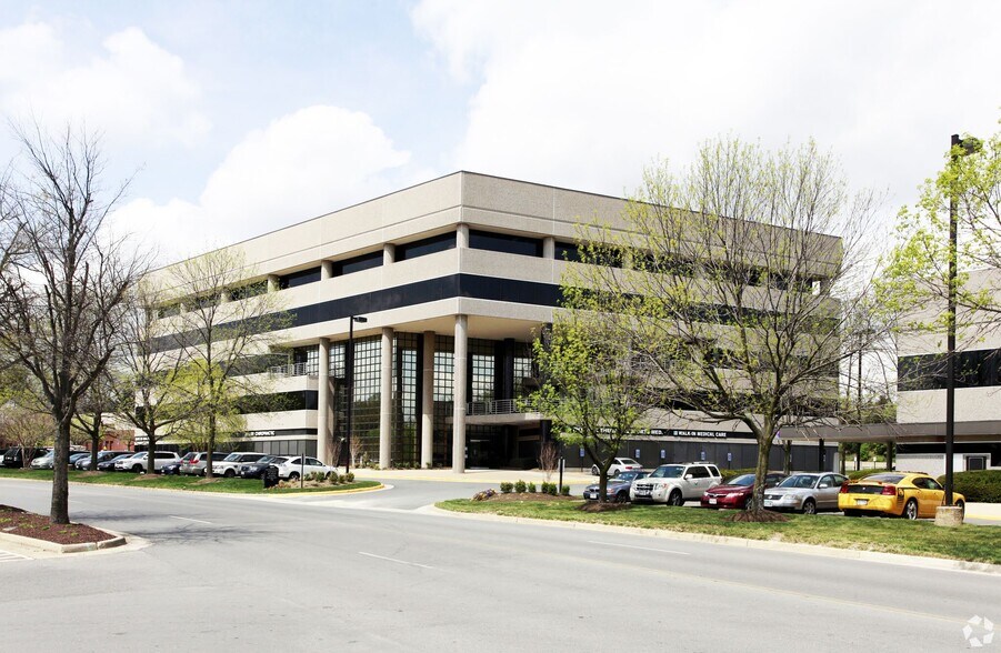 More Photos Of 12011 Lee Jackson Memorial Hwy, Fairfax Medical For Lease