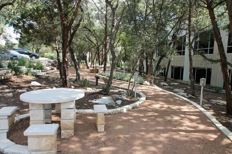 More Photos Of 7500 Rialto Blvd, Austin Unknown For Lease