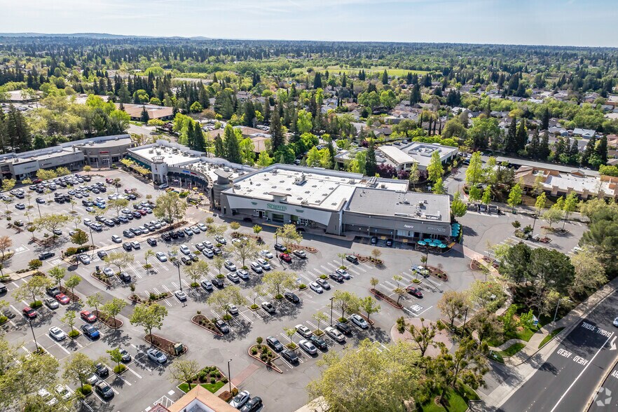 More Photos Of 2000-2030 Douglas Blvd, Roseville Unknown For Lease