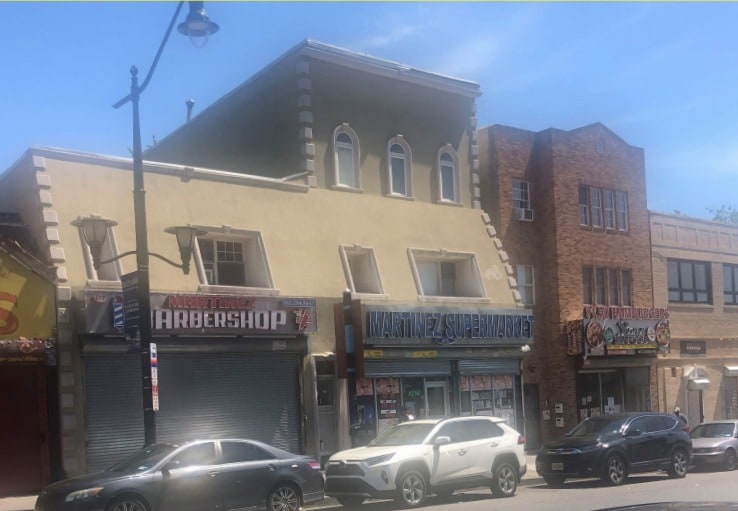 Primary Photo Of 475-477 Clinton Ave, Newark Storefront Retail Residential For Sale