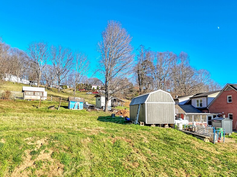 More Photos Of 1254 Pisgah Dr, Canton Specialty For Sale