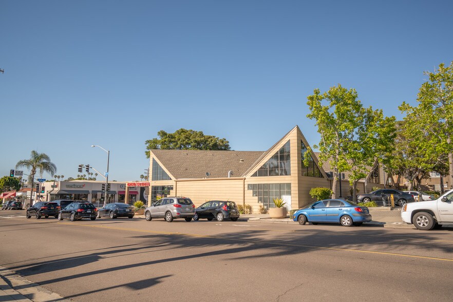 More Photos Of 905-915 Pearl St, La Jolla Freestanding For Lease