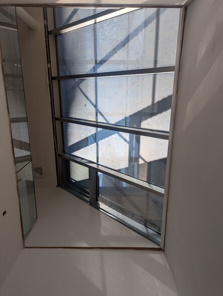 More Photos Of 150 W 58th St, New York Apartments For Lease