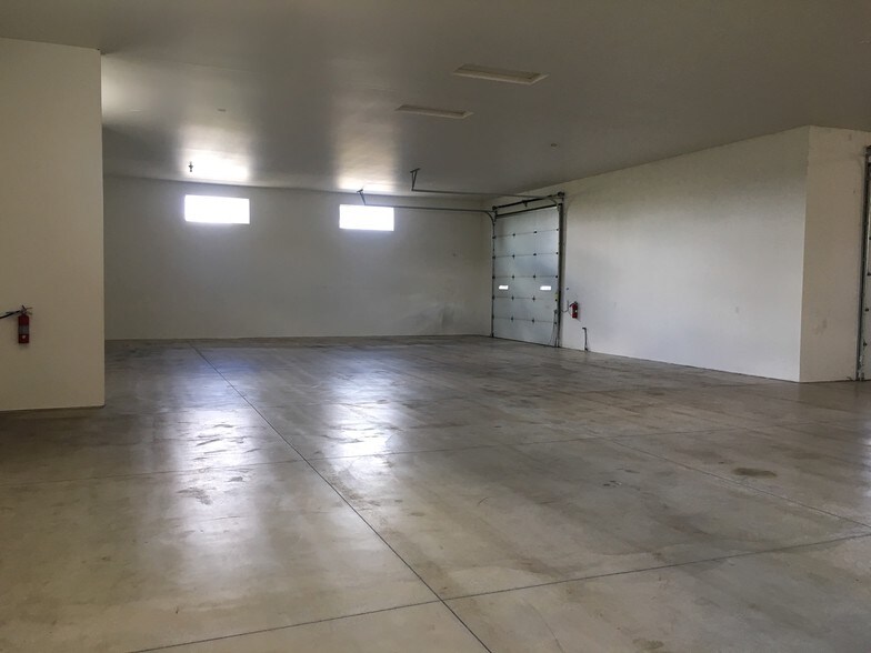 More Photos Of 4622 N Rebecca St, Spokane Industrial For Lease