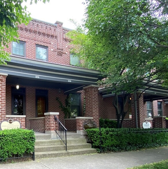 More Photos Of 19 E Kossuth St, Columbus Office Residential For Sale