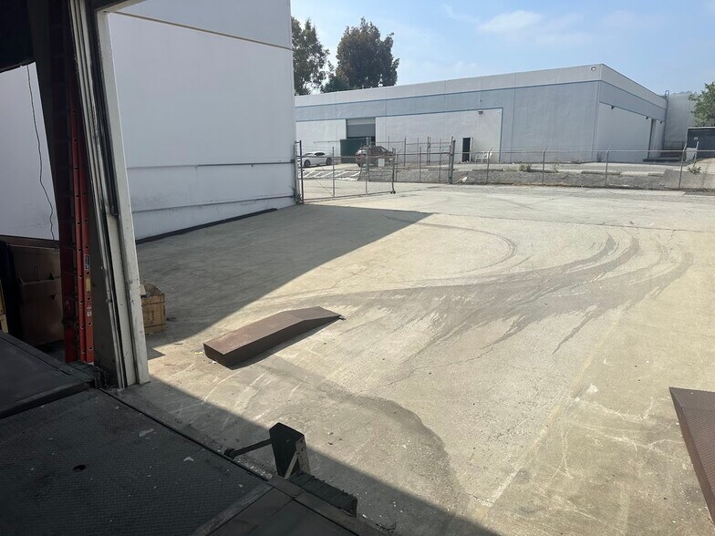 More Photos Of 1315 S Johnson Dr, City of Industry Warehouse For Lease
