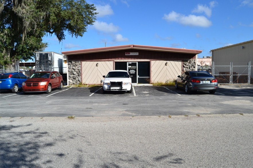 Primary Photo Of 6603 Industrial Ave, Port Richey Warehouse For Sale