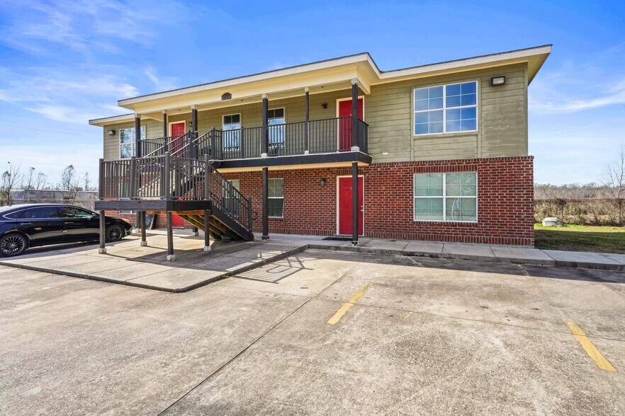 More Photos Of 5500 Hwy 75, Carville Apartments For Sale