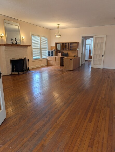 More Photos Of 1427 E Fort King St, Ocala Flex For Sale