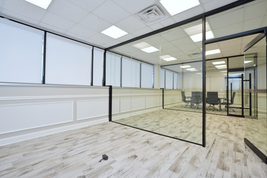More Photos Of 260 Christopher Ln, Staten Island Medical For Lease