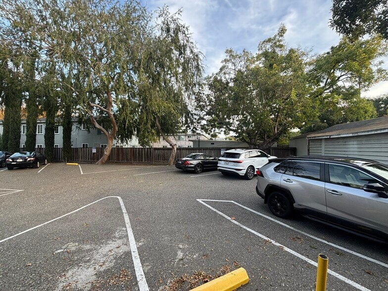 More Photos Of 1130-1132 McKendrie St, San Jose Medical For Lease