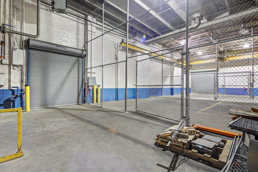 More Photos Of 3036 Gillespie St, Fayetteville Manufacturing For Lease