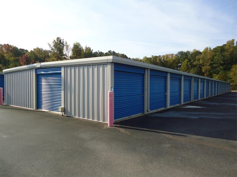 More Photos Of 234 Rosedale Dr, Hiram Self Storage For Lease