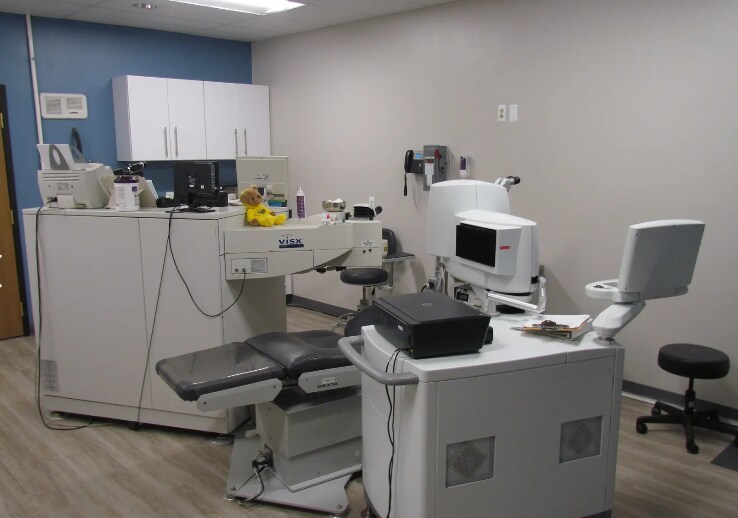 More Photos Of 13080 Eureka Rd, Southgate Office For Sale