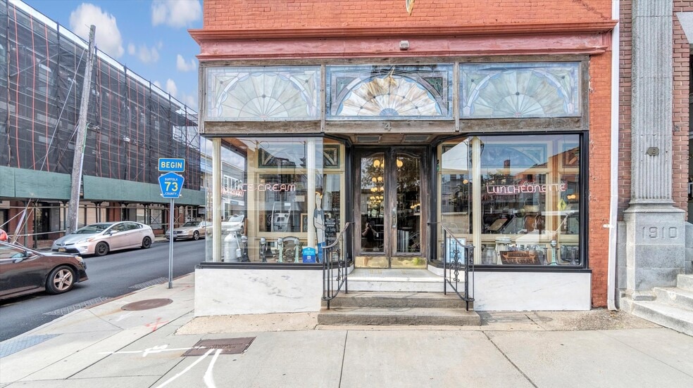 More Photos Of 4 E Main St, Riverhead Storefront Retail Office For Sale