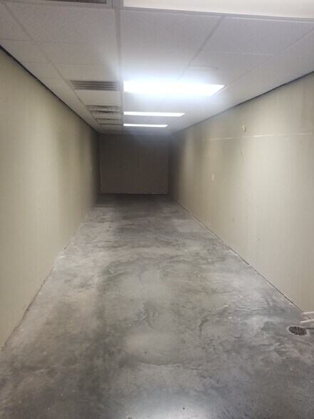 More Photos Of 3370 US-412 Hwy, Siloam Springs Freestanding For Lease