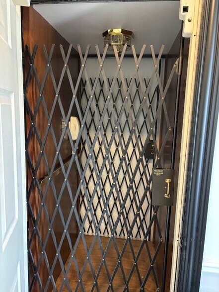 More Photos Of 2204 Crestmoor Rd, Nashville Medical For Lease