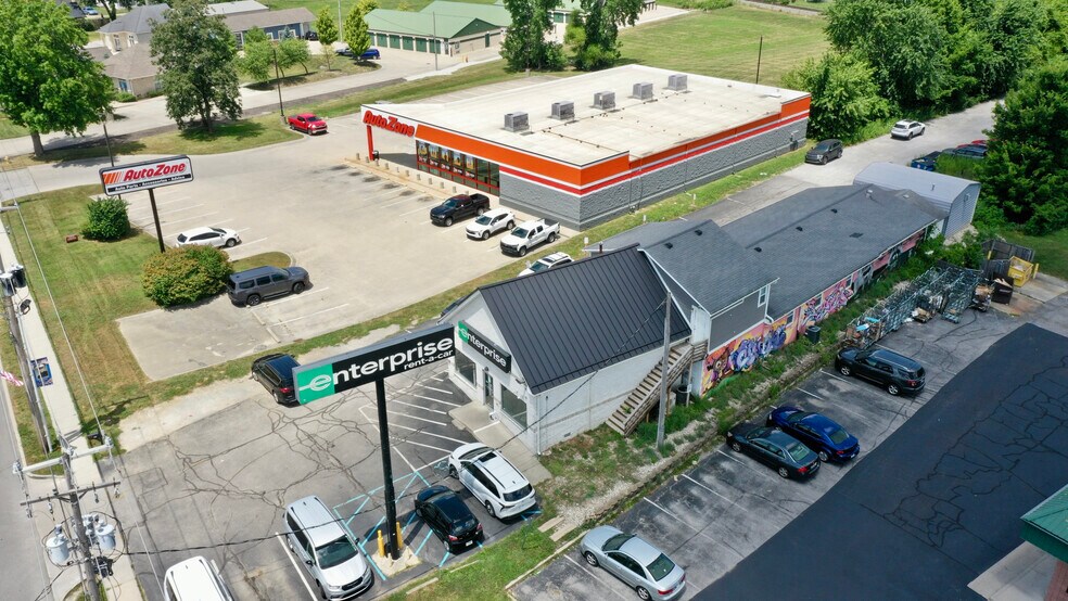 More Photos Of 516 E Main St, Brownsburg Office For Sale