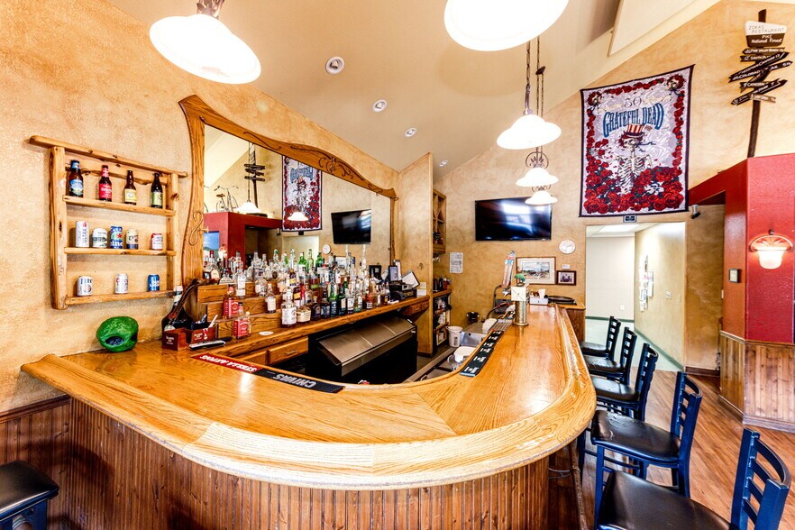 More Photos Of 16940 Pine Valley Rd, Pine Restaurant For Sale