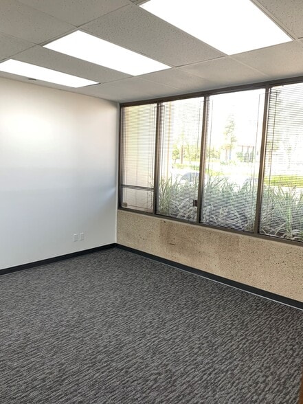 More Photos Of 6110-6130 Valley View Ave, Buena Park Unknown For Lease