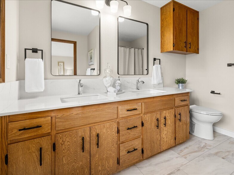 More Photos Of 115 NW Harmony Ln, Corvallis Specialty For Sale