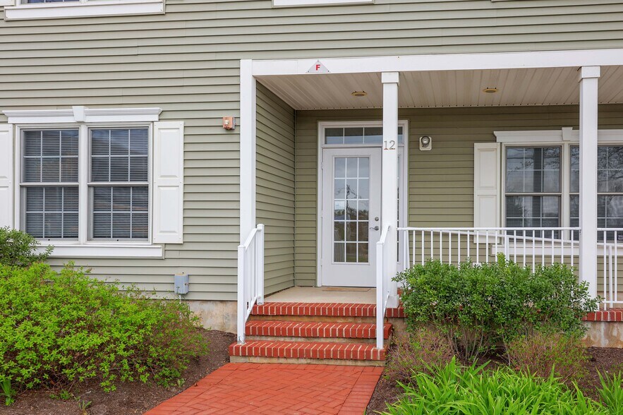 More Photos Of 12 Robbins Pky, Toms River Office For Sale