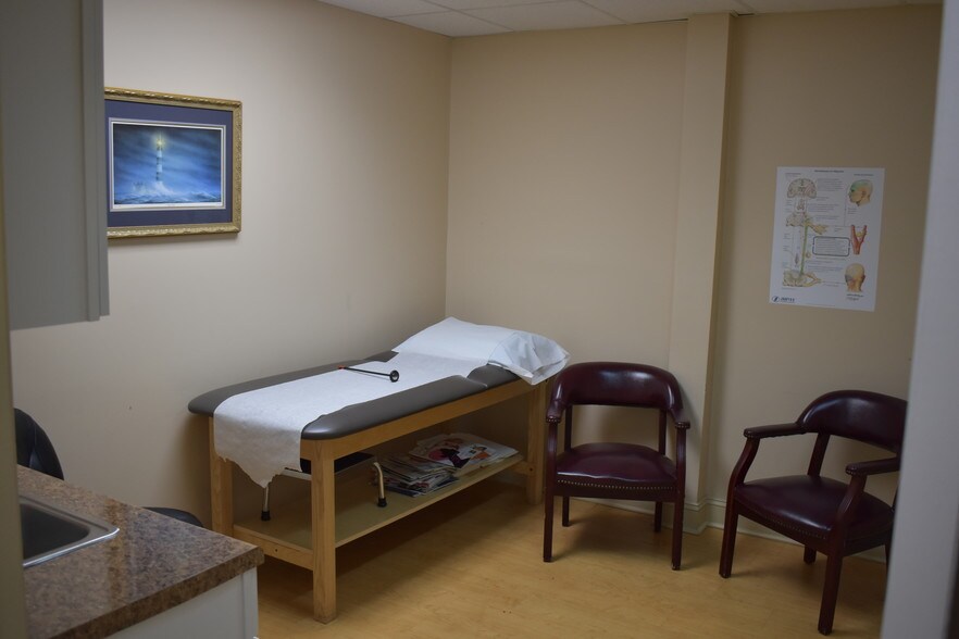 More Photos Of 118 Springhall Dr, Goose Creek Medical For Lease