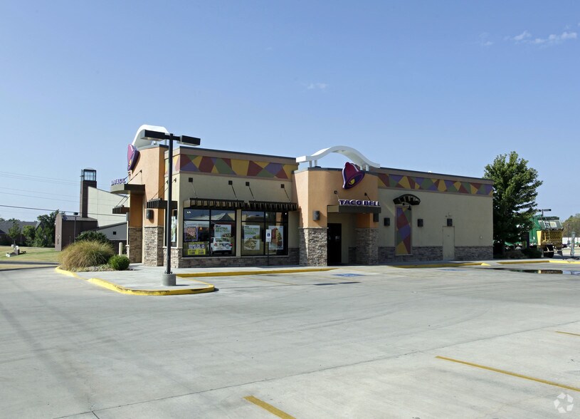 More Photos Of 2409 W Kenosha Ave, Broken Arrow Unknown For Lease