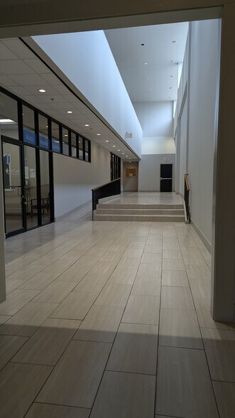 More Photos Of 741 Water St, Kerrville Loft Creative Space For Lease