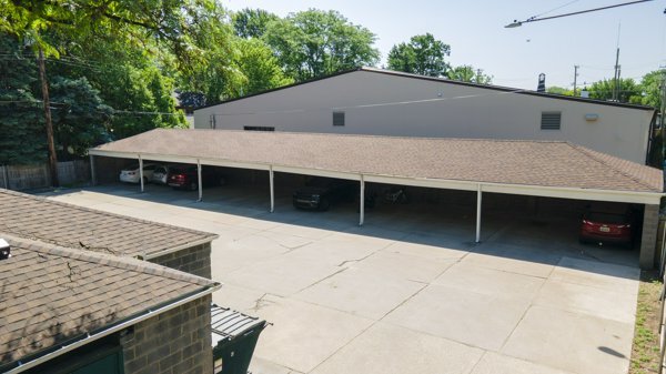 More Photos Of 516 Neff Ln, Grosse Pointe Apartments For Sale