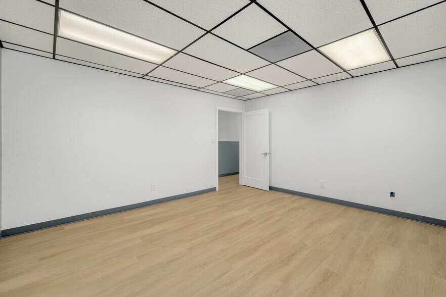 More Photos Of 570 N Towne Ave, Pomona Storefront Retail Office For Sale