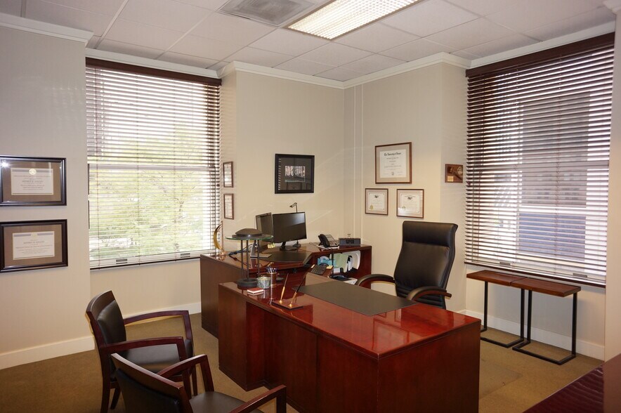 More Photos Of 730 17th St, Denver Office For Sale