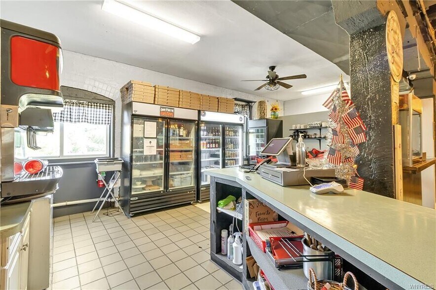 More Photos Of 1693 Quaker Rd, Barker Restaurant For Sale