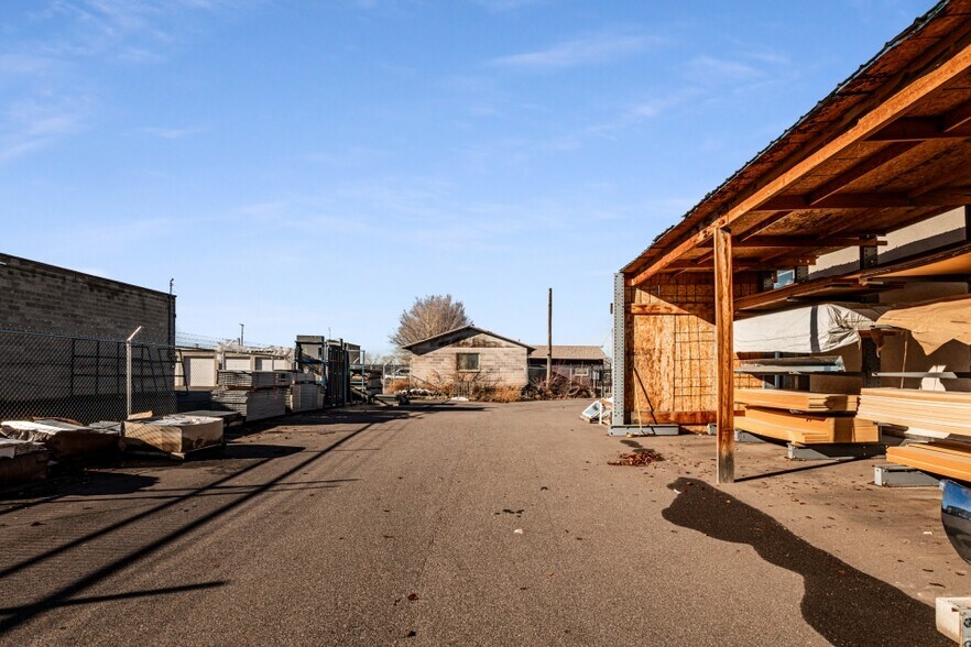 More Photos Of 441 W 12th St, Ogden Manufacturing For Lease