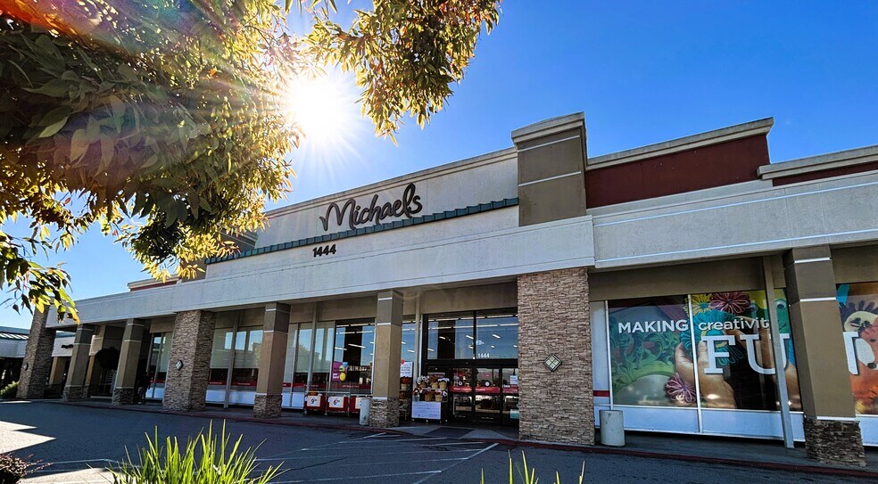 More Photos Of 1375 Blossom Hill Rd, San Jose Unknown For Lease