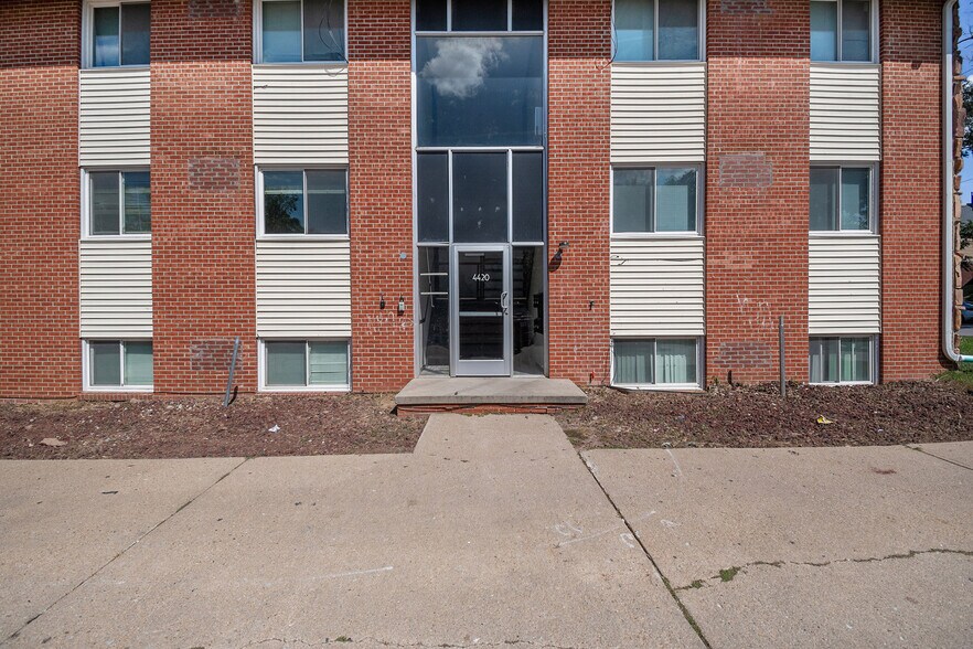 More Photos Of 4422 S 25th St, Omaha Apartments For Sale