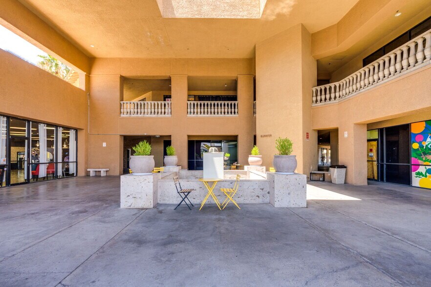 More Photos Of 1101 N Wilmot Rd, Tucson Unknown For Lease