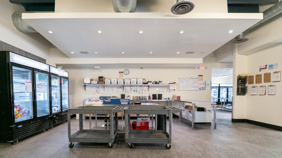 More Photos Of 72 NW 79th St, Miami Restaurant For Sale