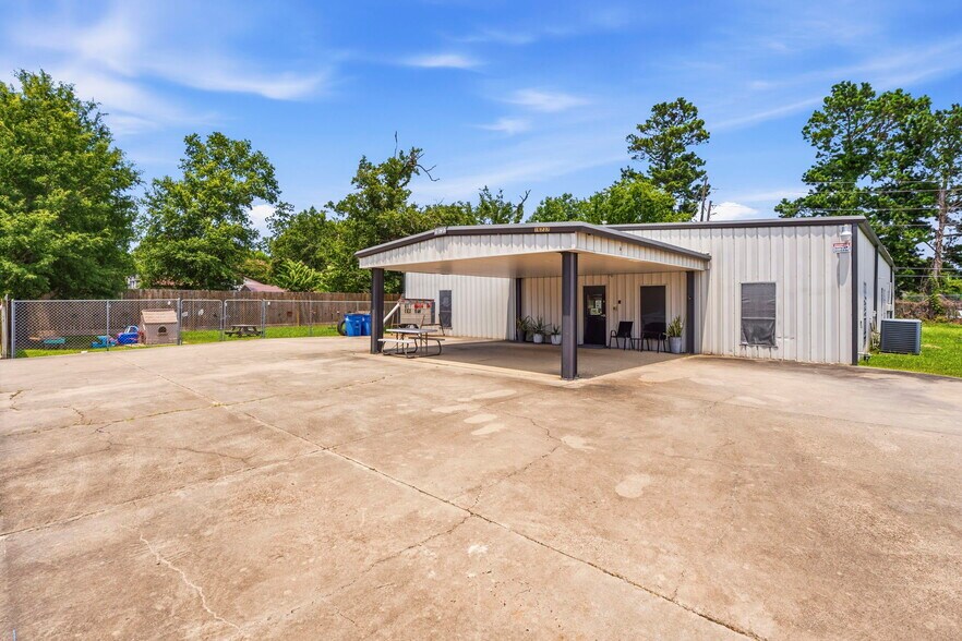More Photos Of 16737 Sprawling Oaks Dr, Conroe Daycare Center For Sale