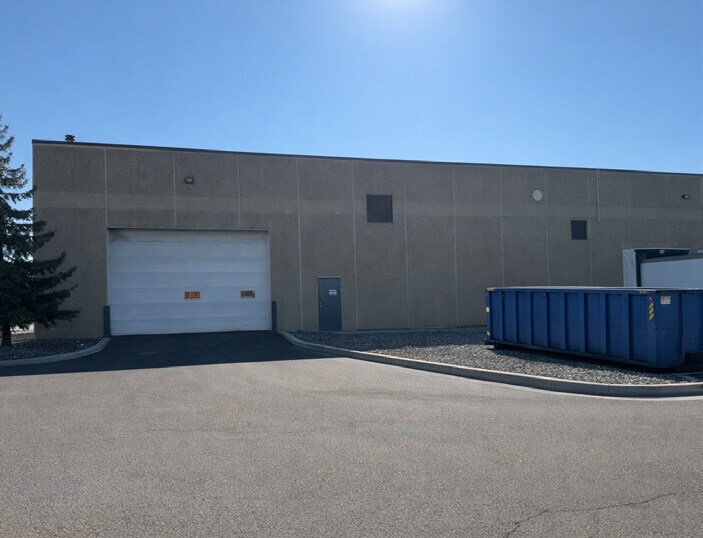 More Photos Of 875 Corporate Dr, Jordan Warehouse For Lease