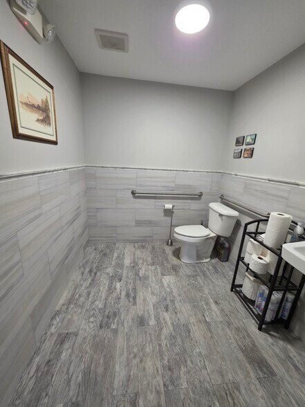 More Photos Of 4811 S Del Prado Blvd, Cape Coral Office For Lease