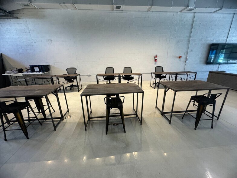 More Photos Of 8747 SW 134th St, Miami Warehouse For Lease